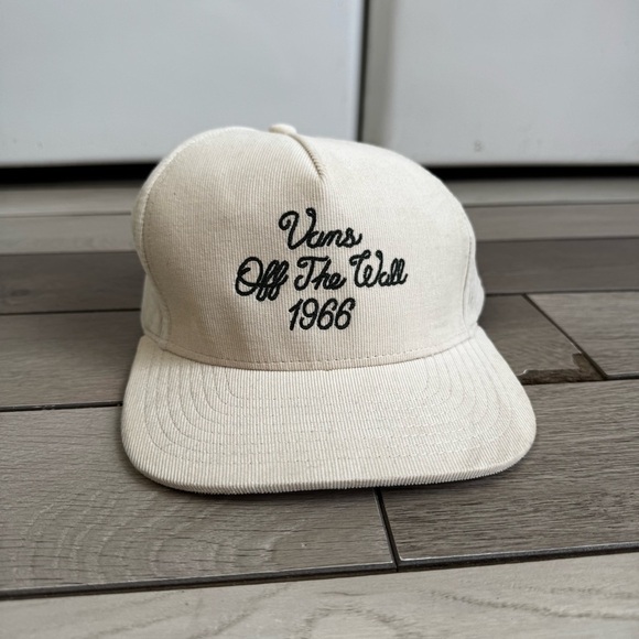 Vans Hat SnapBack Cap Beige Adjustable Embroidered Skateboard Adult Corduroy - Picture 2 of 4